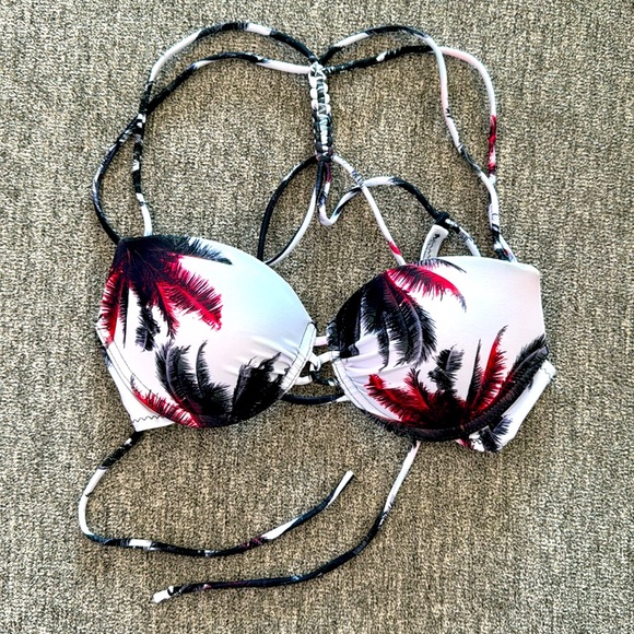 Bikini Top, Size Small. Excellent Condition! Gorgeous Back Details! - Picture 6 of 7